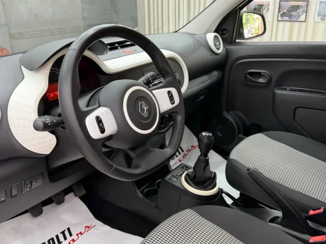 Renault Twingo 1.0 SCE, Life, dve miesta a obrovský kufor… – fotografia 2 z 15