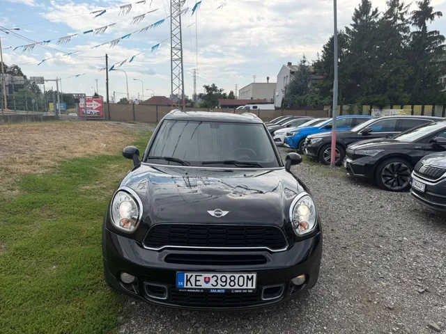 Mini Countryman Cooper S ALL4 Steptronic – fotografia 2 z 13