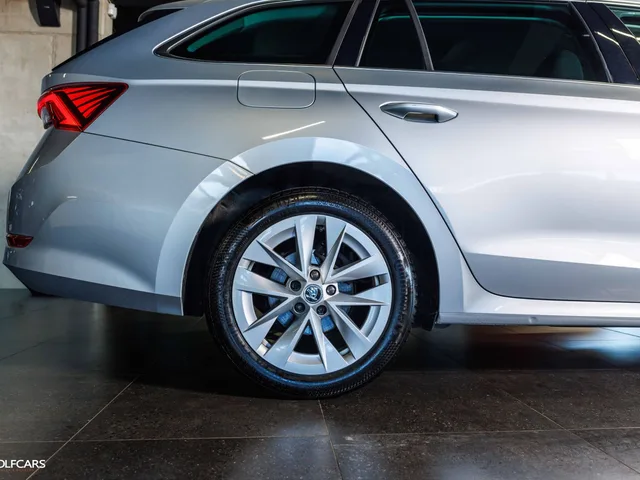 Škoda Octavia Combi Style 2.0 TDI DSG 110 kW – fotografia 5 z 15