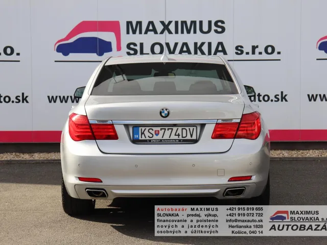 BMW 740d xDrive – fotografia 6 z 15