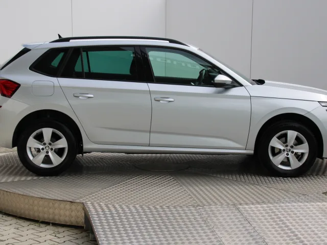 Škoda Kamiq 1.0 TSI 81 kW Ambition – fotografia 6 z 15
