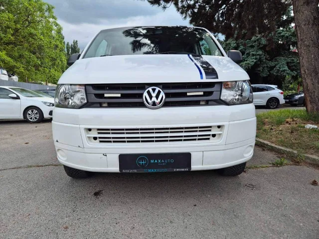 Volkswagen T5 Transporter 2.0 TDI Combi DSG – fotografia 2 z 15