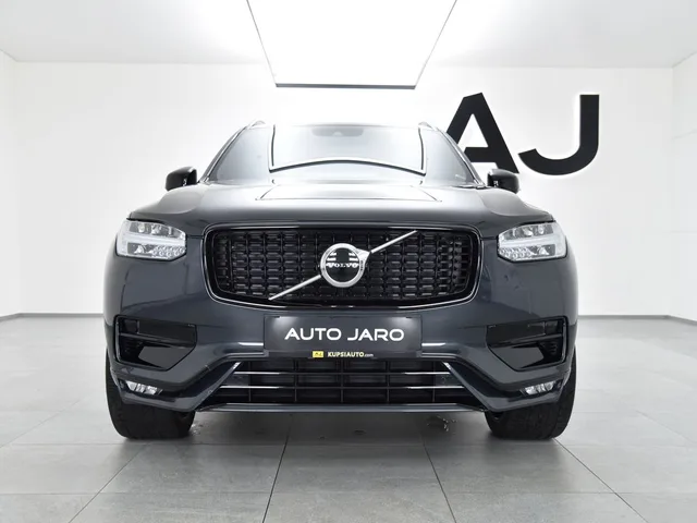 Volvo XC90 2.0 B5 Drive-E AWD R-Design A/T, 7miestne – fotografia 2 z 15