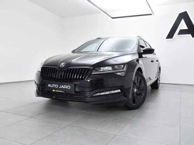 Škoda Superb Combi 2.0 TDI Sportline DSG – fotografia 2 z 15