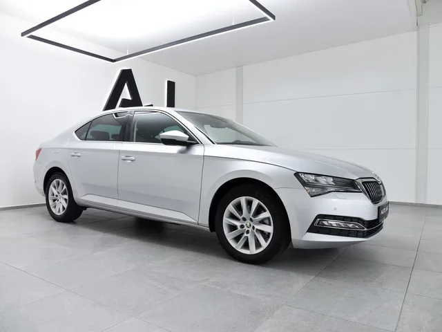Škoda Superb 2.0 TDI Style DSG – fotografia 6 z 15