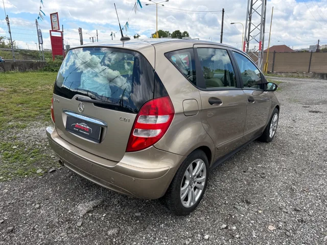 Mercedes-Benz A trieda 180 CDI Avantgarde – fotografia 4 z 13