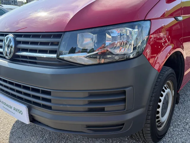 Volkswagen Transporter T5 2.0 TDI 9-miestny – fotografia 6 z 15