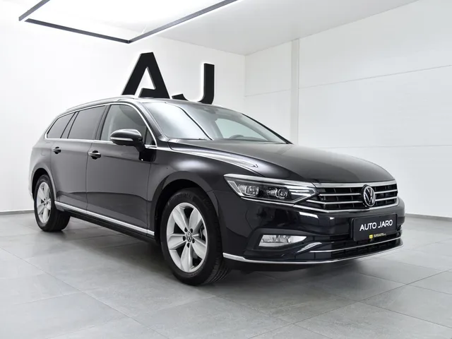Volkswagen Passat Variant 2.0 TDI Elegance DSG – fotografia 4 z 15