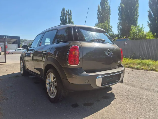 Mini Cooper 1.6 benzín 90 kW – fotografia 4 z 15