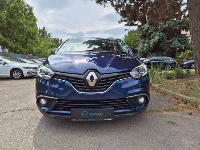 Renault Scénic Blue dCi 120 Intens EDC – fotografia 2 z 15