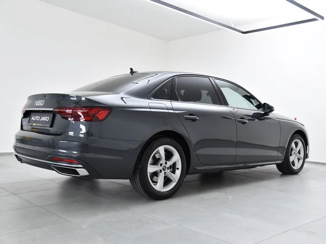Audi A4 35 2.0 TFSI mHEV S-Tronic Sport Sport – fotografia 6 z 15
