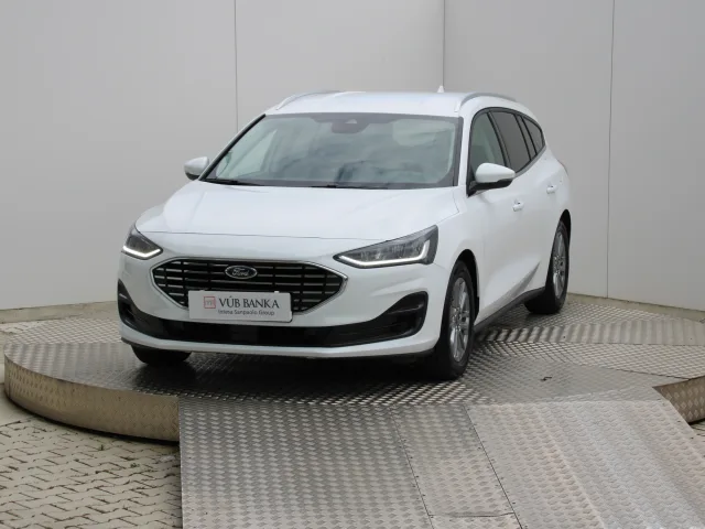 Ford Focus Combi 1.5 EcoBlue Titanium – fotografia 4 z 15