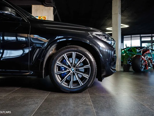 BMW X5 30d xDrive M-Sport – fotografia 4 z 15