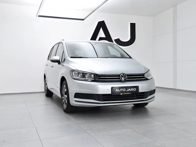 Volkswagen Touran 2.0 TDI Comfortline DSG – fotografia 4 z 15