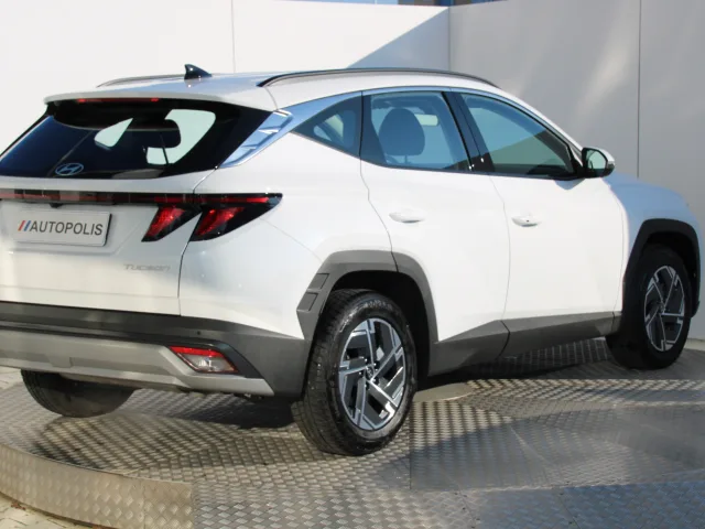 Hyundai Tucson 1.6 T-GDi Family – fotografia 6 z 15