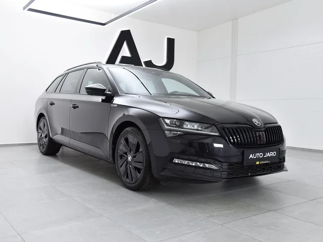 Škoda Superb Combi 2.0 TDI Sportline DSG – fotografia 5 z 15