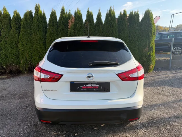 Nissan Qashqai dCi 130 Xtronic N-Tec – fotografia 6 z 15