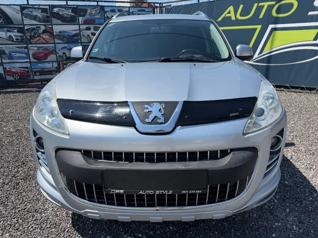 Peugeot 4007 2.2 HDi Confort Pack – fotografia 4 z 15