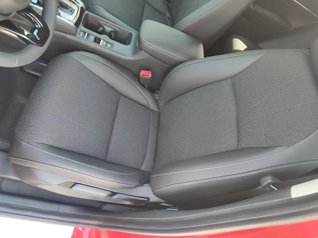HONDA HR-V 1.5 e:HEV Advance e-CVT – fotografia 2 z 15