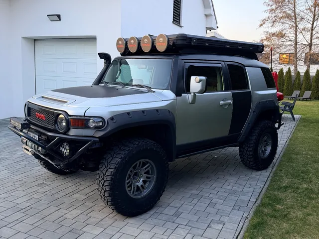 Toyota FJ Cruiser 2007 – fotografia 3 z 15