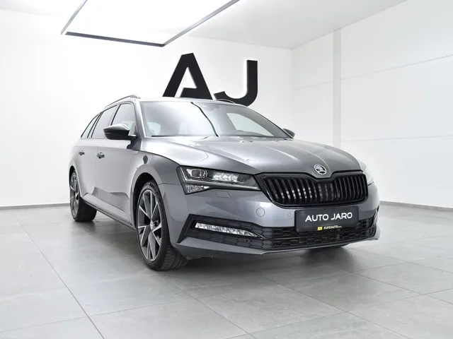 Škoda Superb Combi 2.0 TDI Sportline DSG – fotografia 3 z 15