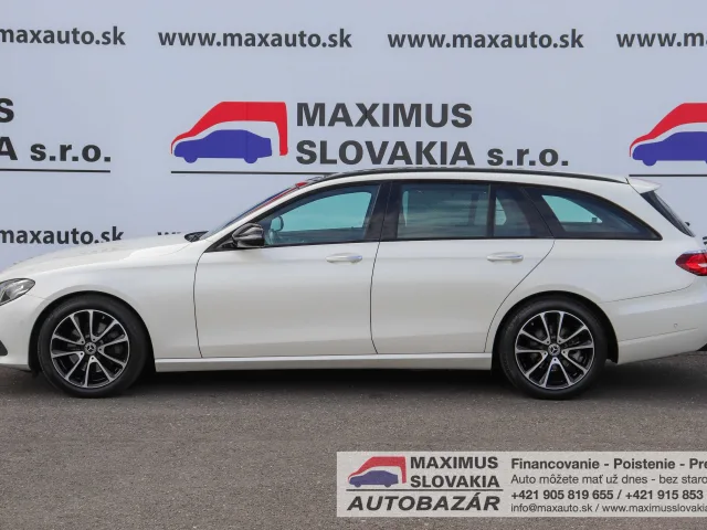 Mercedes-Benz E 220 d 4MATIC Kombi – fotografia 4 z 15