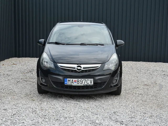 Opel Corsa 1.2 benzín – fotografia 5 z 15