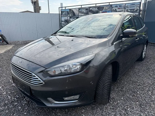 Ford Focus Kombi 1.5 TDCi ST Line – fotografia 6 z 15