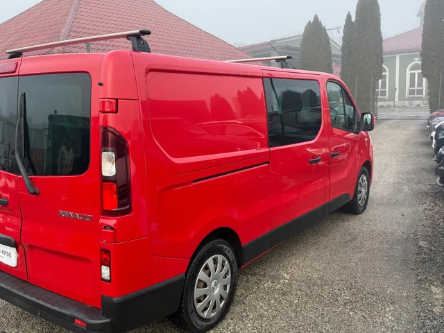 Renault Trafic SpaceClass 1.6 dCi 125 L2H1 – fotografia 4 z 15