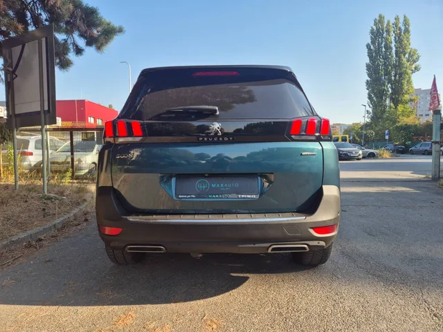 Peugeot 5008 1.6 PureTech 180 GT Line – fotografia 6 z 15