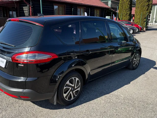 Ford S-Max 2.0 TDCi Titanium A/T – fotografia 6 z 15