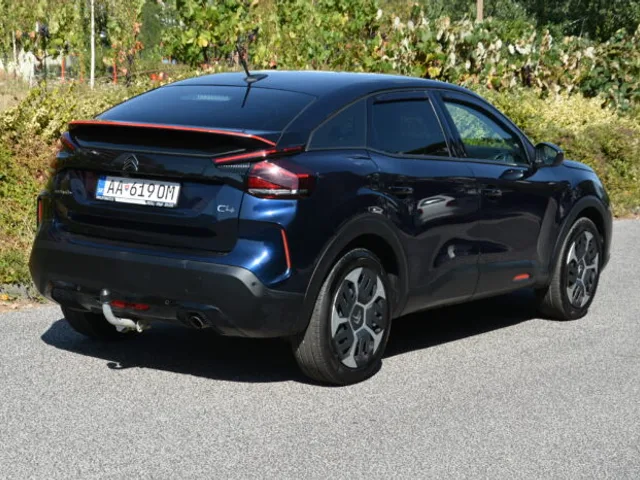 Citroën C4 X 1.2 Benzín – fotografia 3 z 14