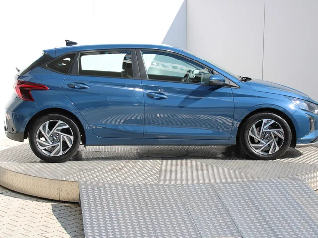 Hyundai i20 1.0 T-GDI Comfort A/T – fotografia 6 z 15