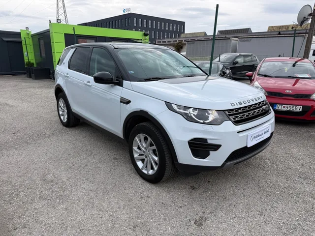 Land Rover Discovery 2.0D SD4 S AWD – fotografia 3 z 15