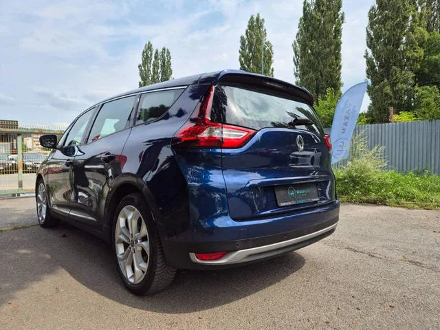 Renault Scénic Blue dCi 120 Intens EDC – fotografia 4 z 15