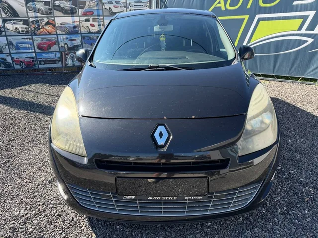 Renault Grand Scénic 1.9 dCi – fotografia 4 z 15