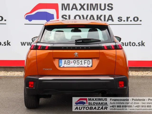 Peugeot 2008 1.2 PureTech 100 Active – fotografia 6 z 15