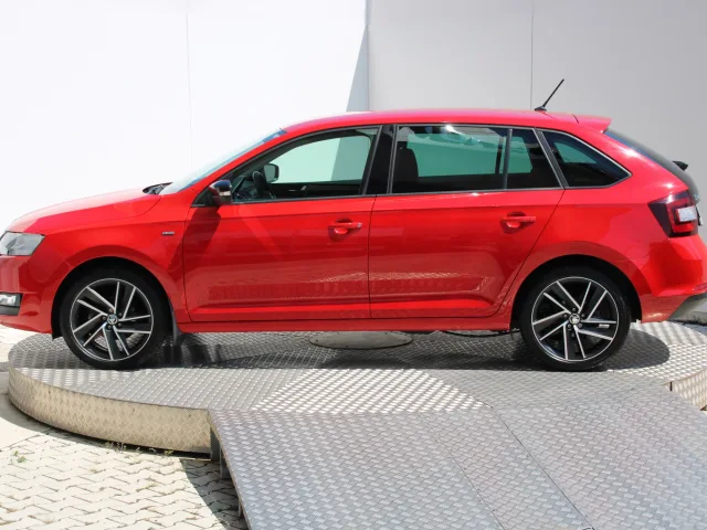 Škoda Rapid 1.0 TSI 70 kW – fotografia 2 z 15