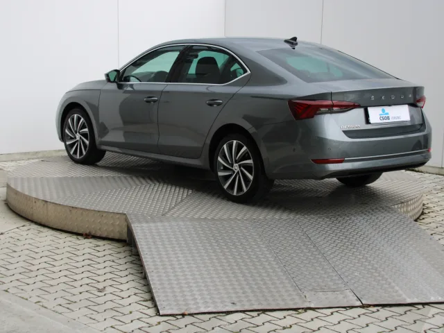 ŠKODA Octavia Style 2.0 TDI 110 kW – fotografia 3 z 15