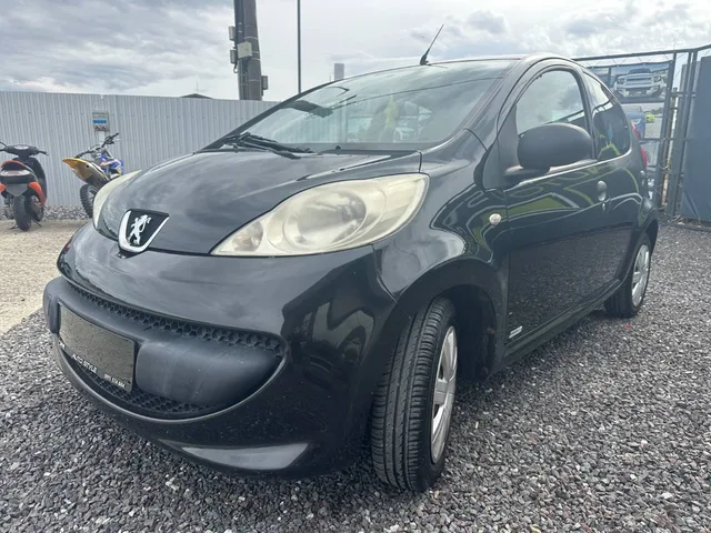 Peugeot 107 1.0e Urban – fotografia 4 z 15