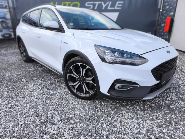 Ford Focus Kombi 2.0 TDCi EcoBlue Active A/T – fotografia 4 z 15