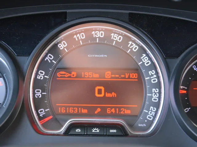 Citroën C5 1.6 HDi – fotografia 3 z 15