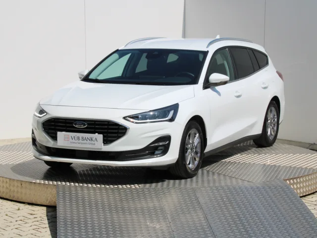 Ford Focus Combi 1.5 EcoBlue Titanium – fotografia 4 z 15