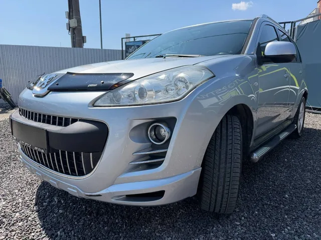 Peugeot 4007 2.2 HDi Confort Pack – fotografia 5 z 15