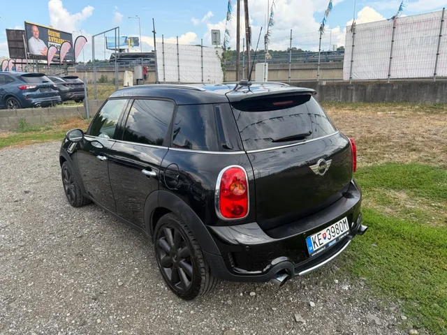 Mini Countryman Cooper S ALL4 Steptronic – fotografia 6 z 13