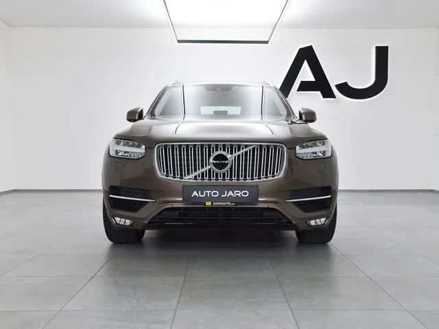 Volvo XC90 2.0 B4 AWD Inscription A/T – fotografia 3 z 15