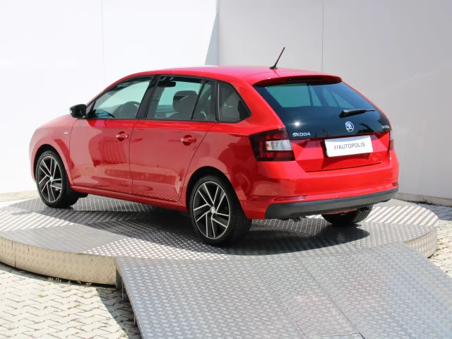 Škoda Rapid 1.0 TSI 70 kW – fotografia 3 z 15