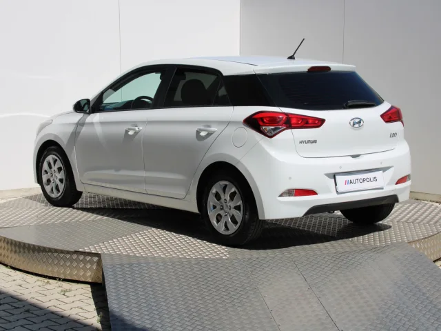 Hyundai i20 1.2 MPi Comfort – fotografia 3 z 15