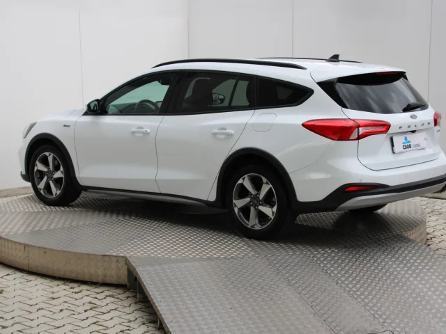 Ford Focus Active 1,0 EcoBoost 92 kW – fotografia 3 z 15