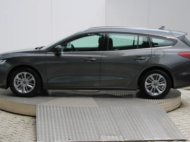 Ford Focus Combi 1.0 EcoBoost mHEV Titanium – fotografia 5 z 15